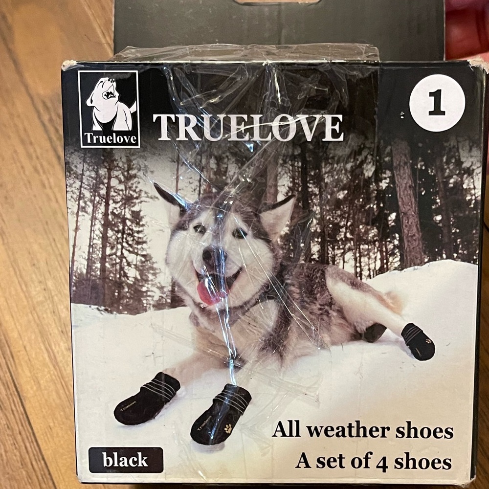 True Love All Weather Shoes size 1 NWOT 4 -‎ shoes